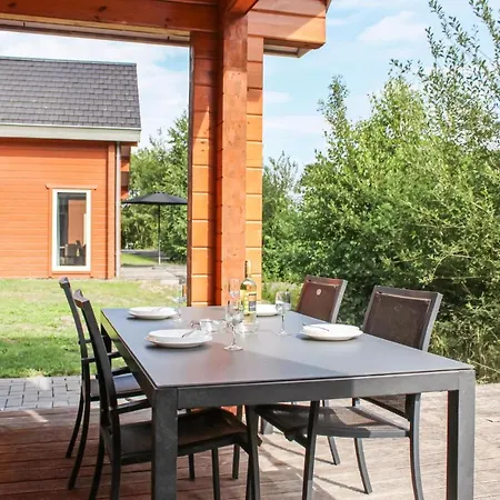 Feriehus Lovely In With Wifi